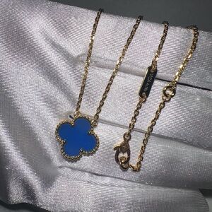 Brand new agate stone necklace